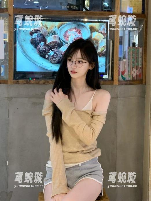 突破无聊山谷，快下载“17c吃瓜”，看看娱圈那些事儿吧！