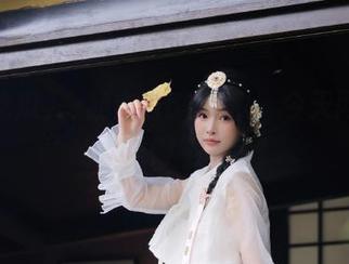 一起走进51吃瓜，今天网页上的瓜长得不寻常！