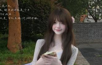 51在线吃瓜苹果版，闻闻海风的咸，顺便嗅嗅最新八卦！
