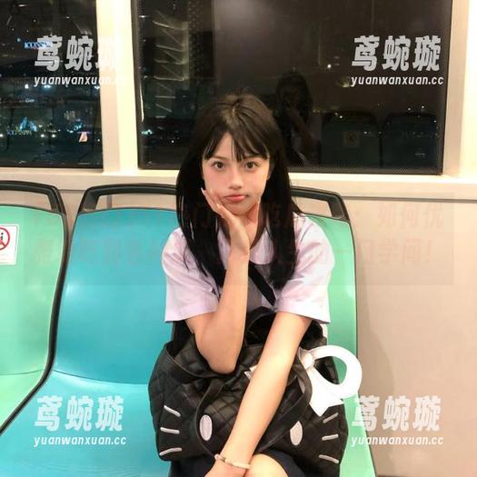 51热门在线吃瓜攻略：如何优雅地吃到各种瓜，算是人生的一门学问！