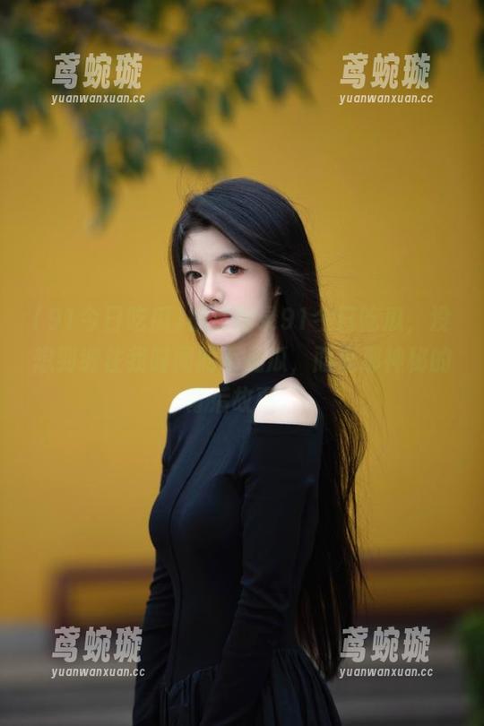 被迫登录91今日吃瓜，没想到缠住我时间的不是瓜，而是那神秘的背后故事。