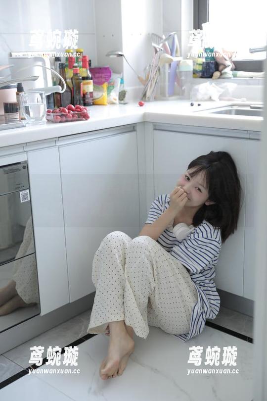 冲哥黑料苹果版里的折耳鱼cg，竟然让我联想到小时候的隐秘恋情？