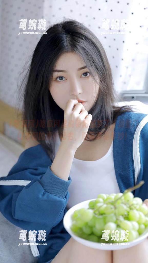 吃瓜网里说朝阳出事了，别墅门口看到的那些记者，画面真是奇妙！