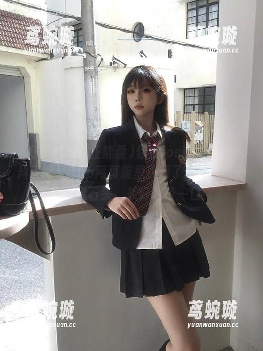 你在ios的好莱坞黑料正能量app网页版里找到了什么？八卦硬得像石头，却好想咬一口！