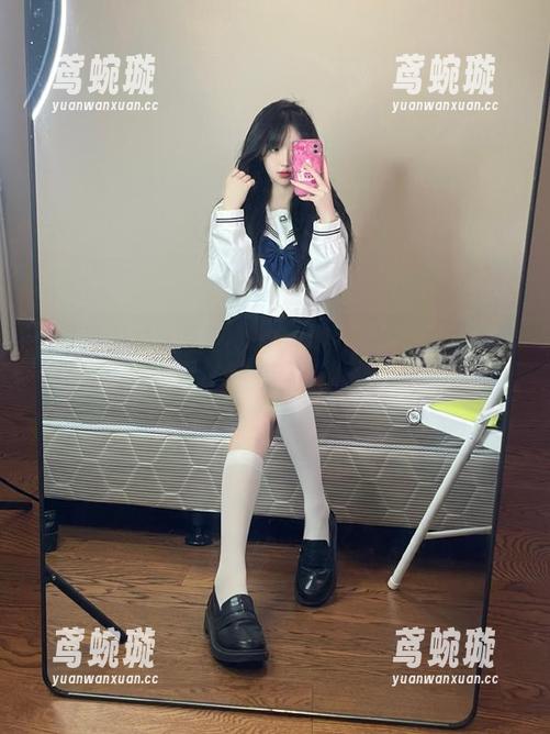 观看情感纠葛，爆料海角让你分分钟懂心酸！