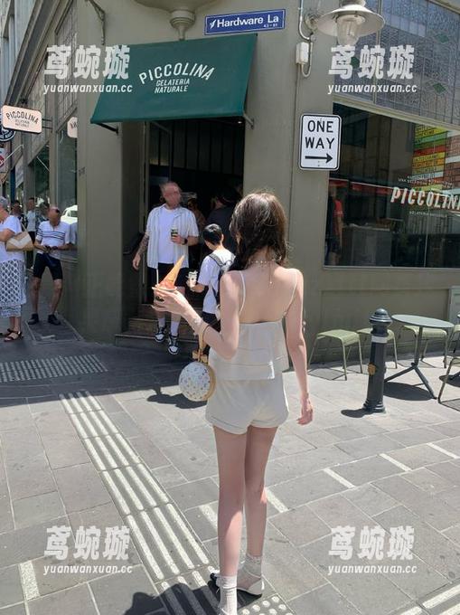 在黑料正能量zzzttt网页找灵感，传送门туdeneyimi！