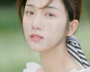 下载黑料社苹果版，你不知道的爆料入口在那里等你！