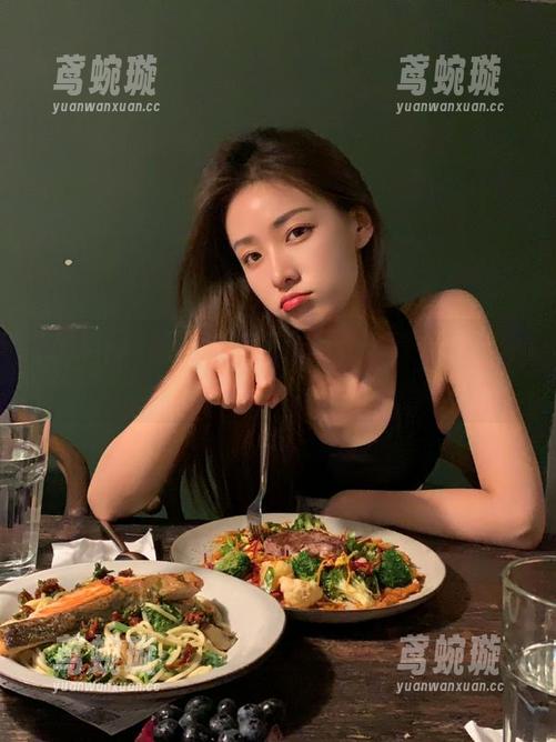 黑料网的传送门什么时候开？外面好多人想进来呀！