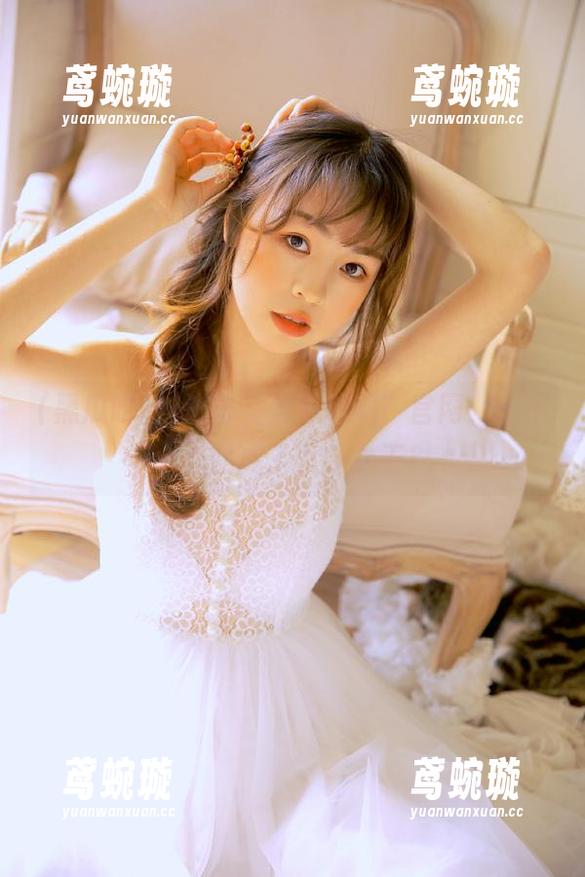 进去“黑瓜吃料”官网，一不小心就成了八卦女王！