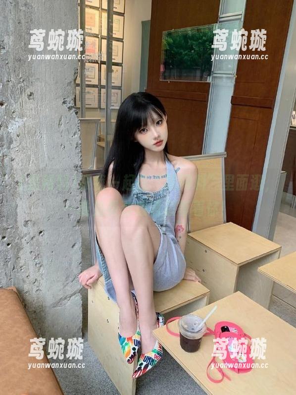 跟我一起在“黑网料”里面逛，一堆免费劲爆消息等着你！